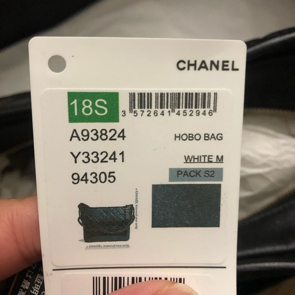 Chanel Gabrielle medium goatskin - Picture 10 of 11